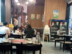 大堂-船歌·鱼水饺青岛菜(合肥路永旺店)