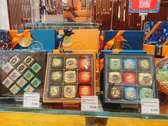 -VENCHI 闻绮(上海佛罗伦萨小镇店)