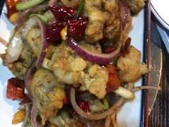 -虾弄弄海派小龙虾·牛羊蝎子火锅