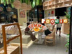 -Dough&Joe团憩(瑞虹天地月亮湾店)