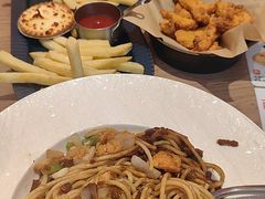 -必胜客(上海华谊新所店)