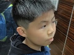 -爱蹦iBOON蹦床运动馆(江汉店)