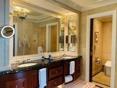 -广州富力丽思卡尔顿酒店