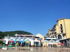 -平湖九龙山乐满地水上乐园