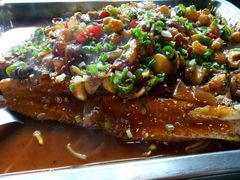 -鸣记脆皮烤鱼·海鲜烤鱼(三八广场店)