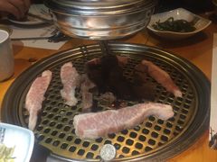 -唯成•韩国炭火烤肉 유성고기