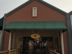 -王府井奥莱临潼小镇(临潼店)