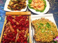 -小鱼儿海鲜港(新村十区店)