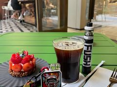 -潮一不贰·法式甜品·生日蛋糕·西式简餐(外滩店)