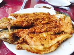 -河鱼鲜特色农家院