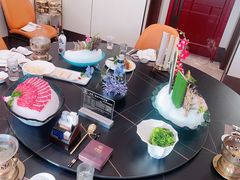 -鼎泰亨·海鲜牛肉餐厅(滨江店)