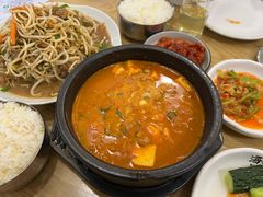 -海兰江石锅饭(水上店)