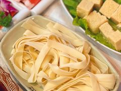 -羊家胡同·龙虾烧烤火锅(龙汇路店)