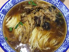 -绿杨馄饨临顿路店