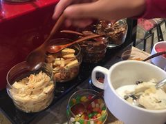 -大中华希尔顿酒店-念自助餐·嗨啤·小龙虾