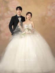 -雪中彩影婚纱摄影·微光艺术中心