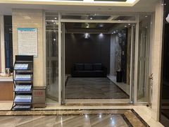 -麗枫酒店(西安小寨地铁站大雁塔店)