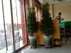 -壹阁胡羊焖饼(特色小吃街店)