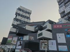 -资和信百货商场