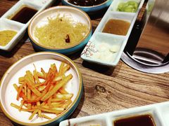 -明洞阿姨·韩式酱蟹烤肉·创意料理(三元桥店)