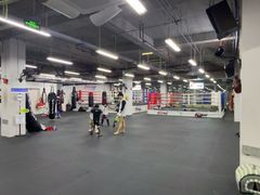 -FIGHTMAN格斗俱乐部(长宁临空店)