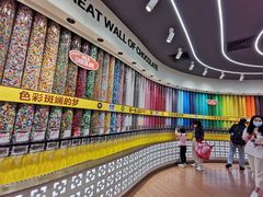 -m豆巧克力世界(上海世茂广场店)