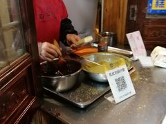 -玛马艾脆皮水磨年糕(湖北路87-89小区店)