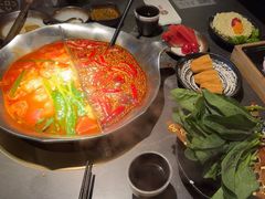 -湊湊火锅·茶憩(杭州湖滨银泰in77店)
