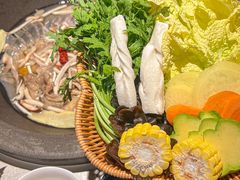 -鲜潭蒸汽石锅鱼(五道口购物中心店)