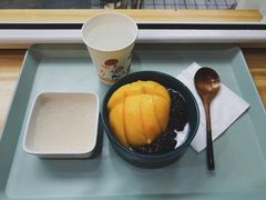 芒果椰汁黑糯米-小团圆糖水铺(襄阳南路店)