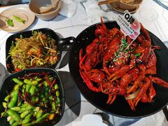-巴厘龙虾·榜首油焖大虾(音乐学院·沿江酒馆店)