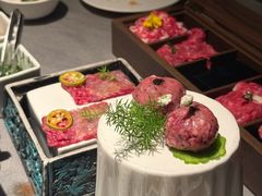 -左庭右院鲜牛肉火锅黑金店(陆家嘴中心店)