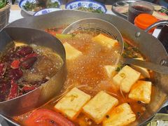 -王奋斗贵州酸汤牛肉火锅