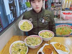 -哈灵现炒本帮面(宁波路店)