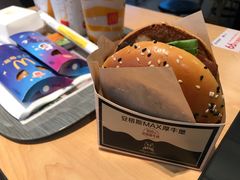 -麦当劳(保利广场店)
