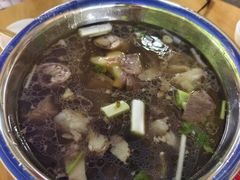 -黑竹沟新场牛肉火锅