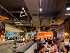 大堂-大头虾越式风味餐厅(光明广场店)