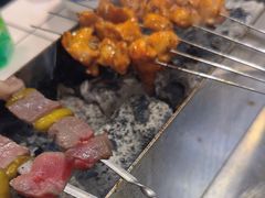 -喜悦小串丹东小黄牛海鲜烧烤大排档(民主广场店)