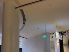 -涨巢·潮玩水疗局