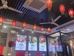 -爆炸头阿姨小四川正宗川味小吃(无任何分店)