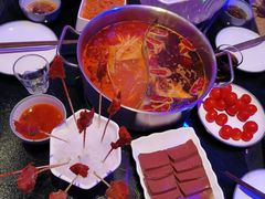 -唯爱KTV聚会餐厅(仙林东城汇店)
