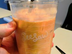 牛奶咖啡-Seesaw Coffee(上生新所店)