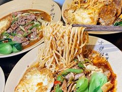 -方铲铲·成都板凳面(滨江银泰店)