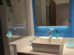 -珠海拱北口岸智选假日酒店