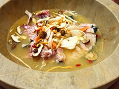 -姚记抚仙湖石锅鱼庄