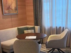 -上海虹桥祥源希尔顿酒店