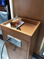 -永琪护肤造型