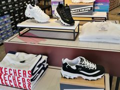 -SKECHERS 斯凯奇(上海国际时尚中心店)