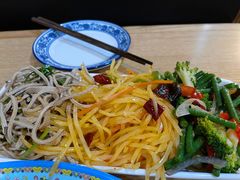 凉菜拼盘-马艾萨中国兰州牛肉拉面(劲松店)