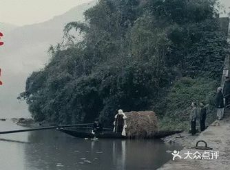 原本那里的女性，还带着男权主义的环境里
